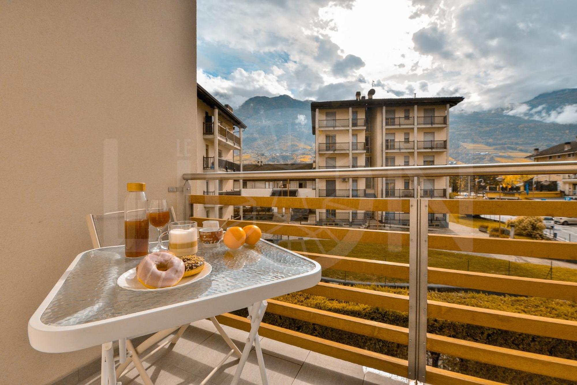 Le Lion Apartments - Bike & Ski Aosta Luaran gambar